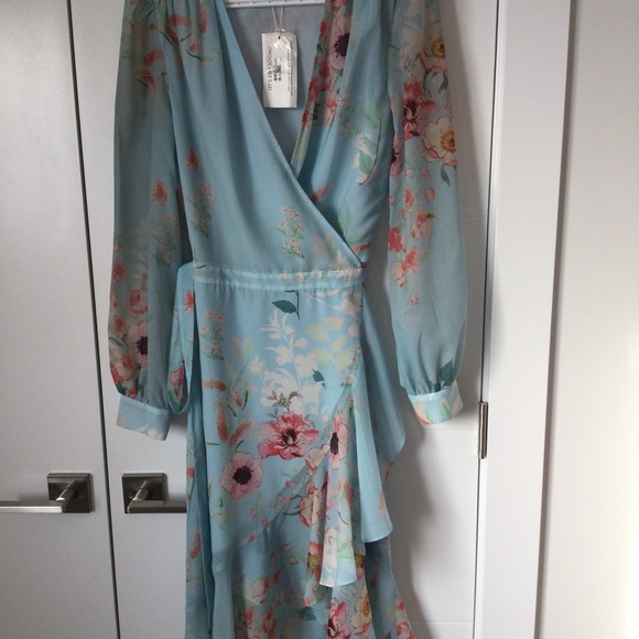 Yumi Kim wrap dress midi length, light blue floral pattern, size medium - Picture 1 of 11
